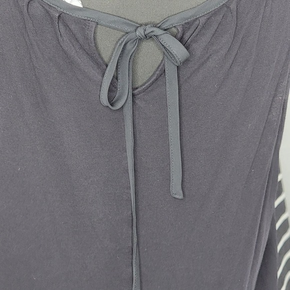 Elle Sleeveless Striped Tie Back Blouse Size L - Picture 9 of 14